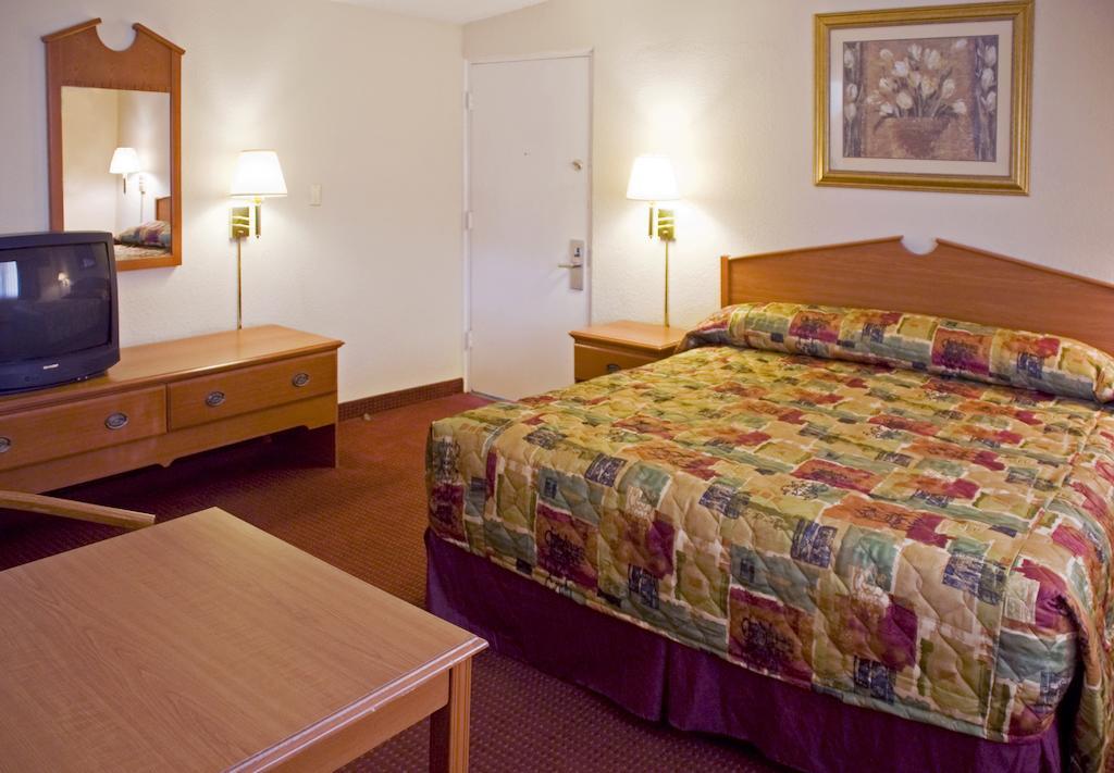 Relax Inn & Suites إل كاجون، سان ديغو، كاليفورنيا المظهر الخارجي الصورة