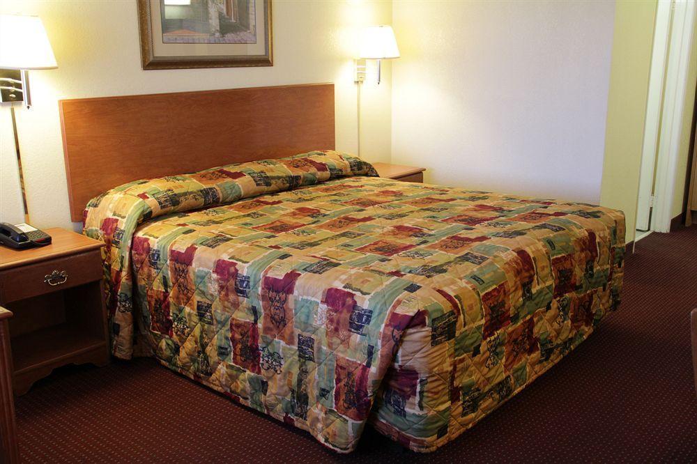 Relax Inn & Suites إل كاجون، سان ديغو، كاليفورنيا المظهر الخارجي الصورة
